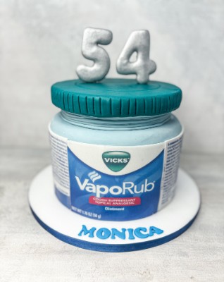 Contrata el servicio de Torta Vaporub en Partymax. Imagen #1