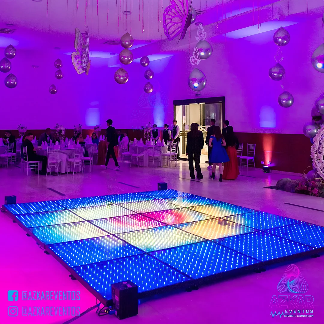 Contrata el servicio de Pista Led de 4mtrs x 5mtrs en Partymax. Imagen #1