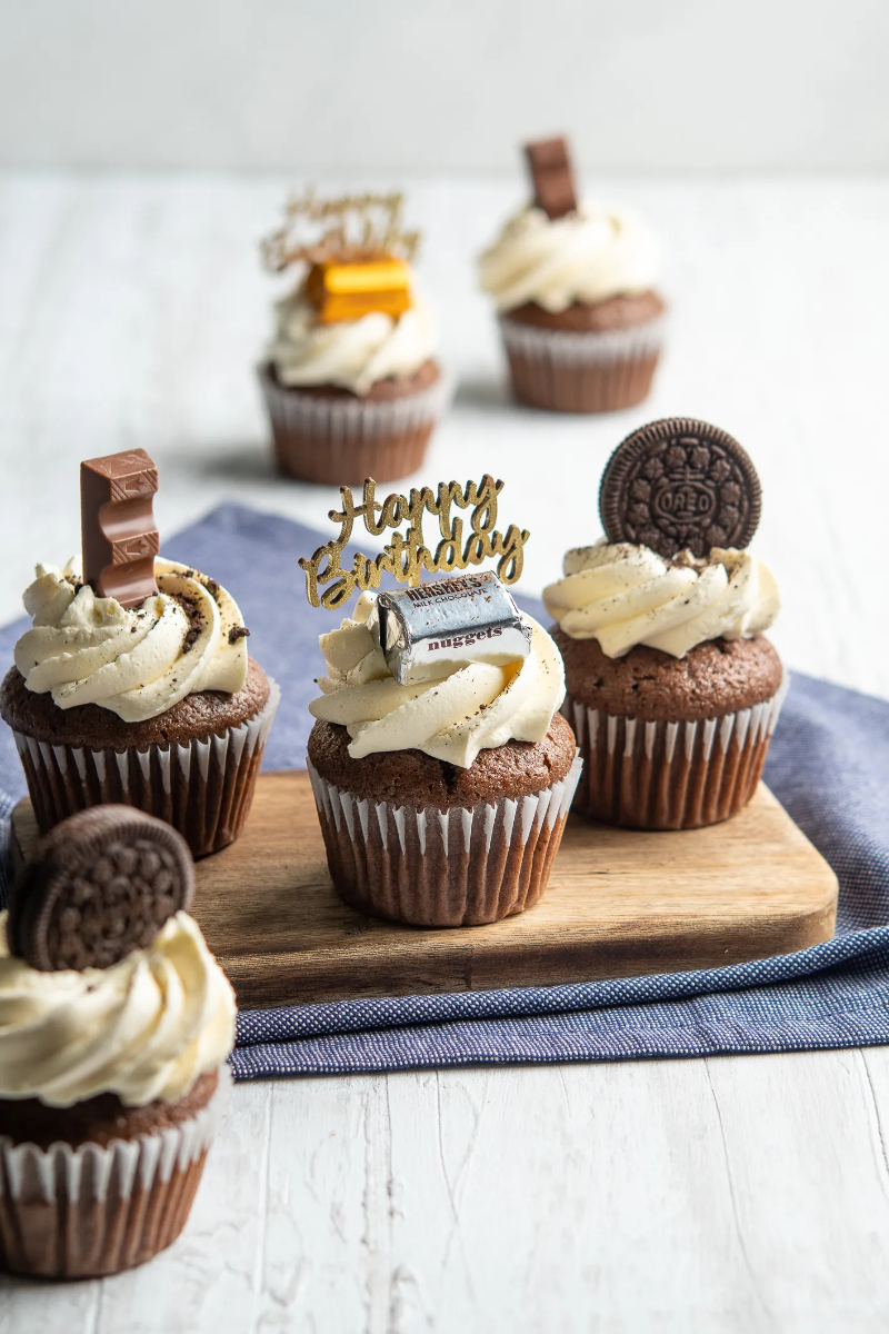 Contrata el servicio de Cupcakes con Chocolate y Toppings 6 Unidades en Partymax. Imagen #1