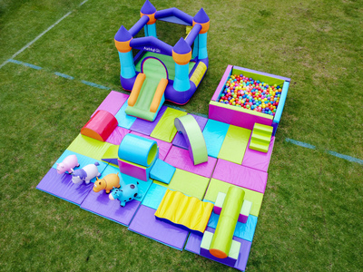 Contrata el servicio de Castillo Mini + Gimnacio + Piscina de Pelotas en Partymax. Imagen #1