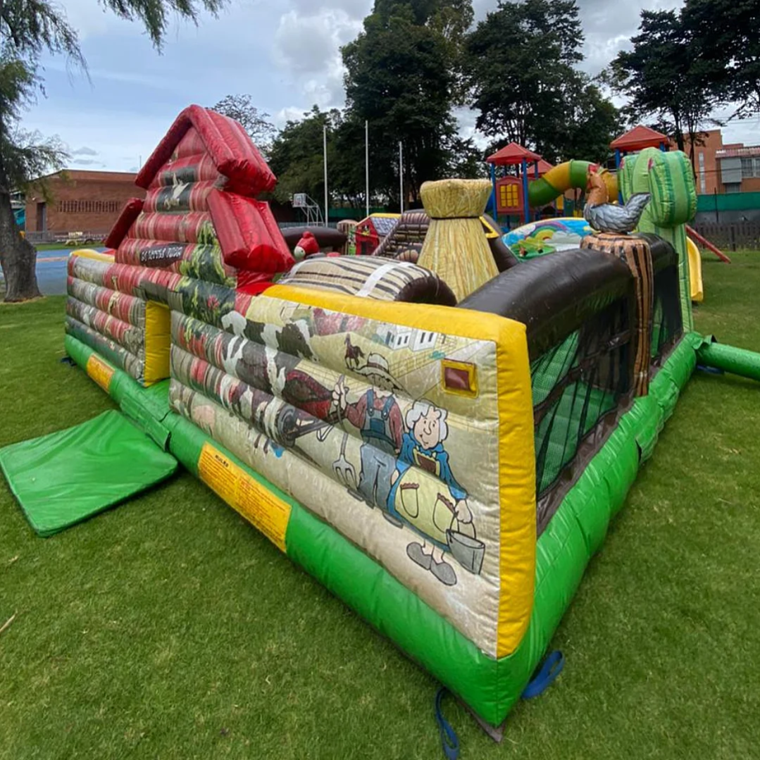 Contrata el servicio de Granja Inflable en Partymax. Imagen #1