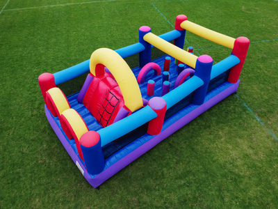 Contrata el servicio de Inflable Pista Abierta de Obstaculos en Partymax. Imagen #1