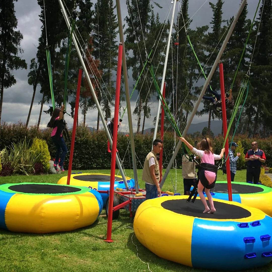 Contrata el servicio de Sky Jumper 4 Vias en Partymax. Imagen #1