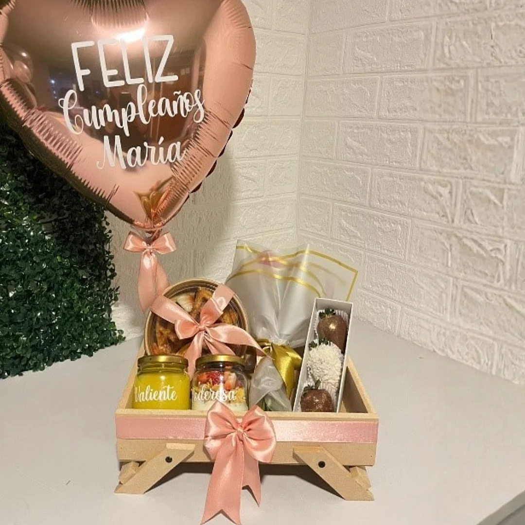 Contrata el servicio de Desayuno Mujer Valiente en Partymax. Imagen #1