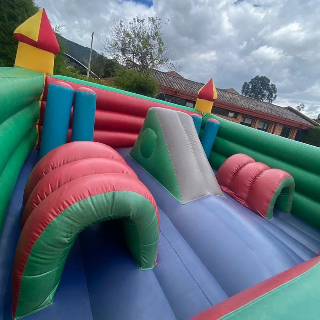 Contrata el servicio de El Castillo de Las Maravillas en Partymax. Imagen #2