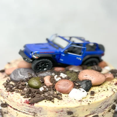 Contrata el servicio de Torta Rubicon Extremo en Partymax. Imagen #2