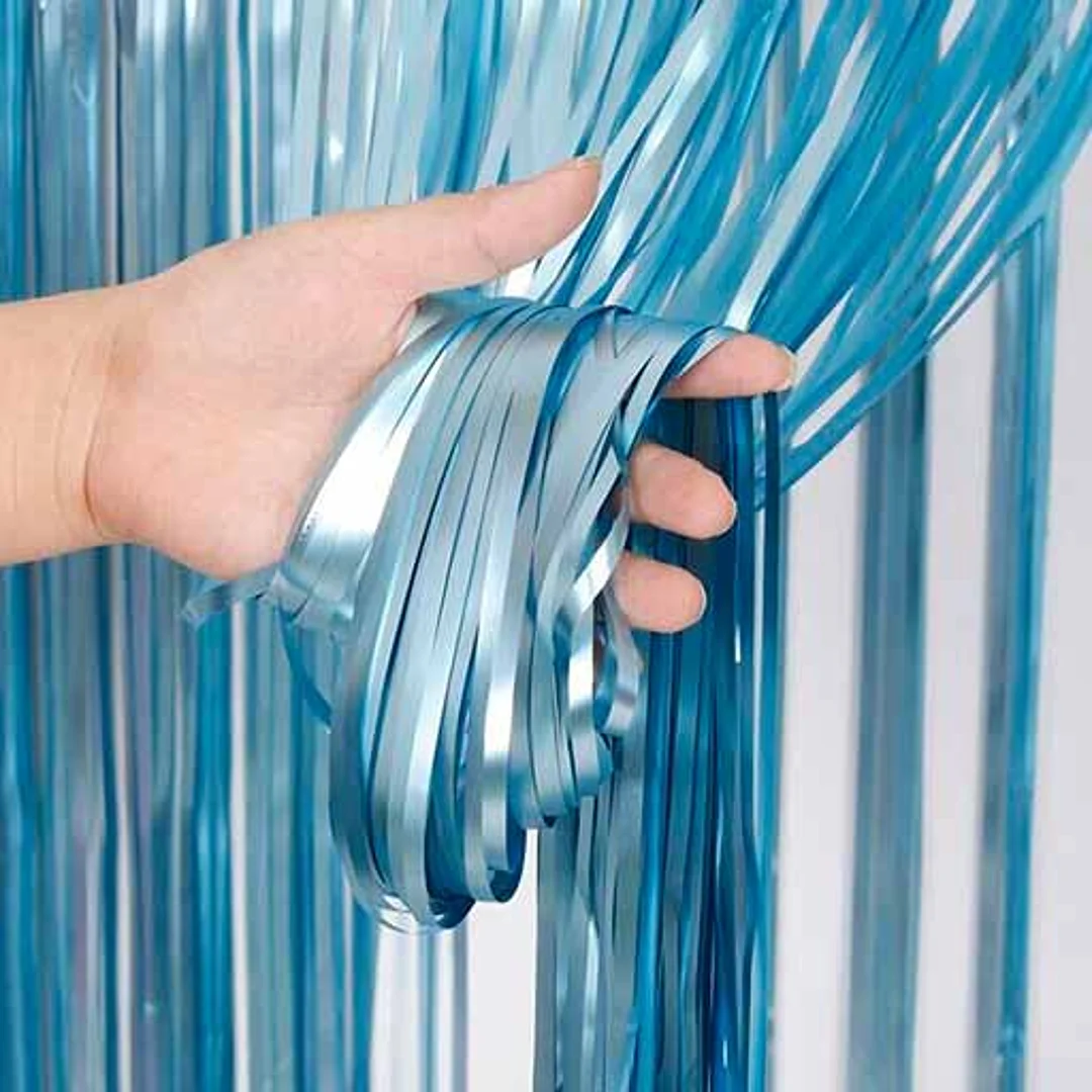 Compra Cortina Mate Azul Celeste de 1.90 *1.20 Metros en Partymax. Bogotá. Imagen #1.